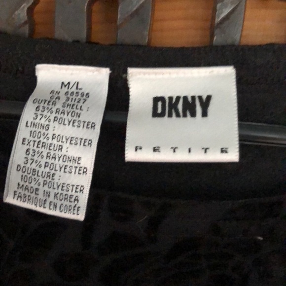 Velvety rose print dress - Picture 3 of 3